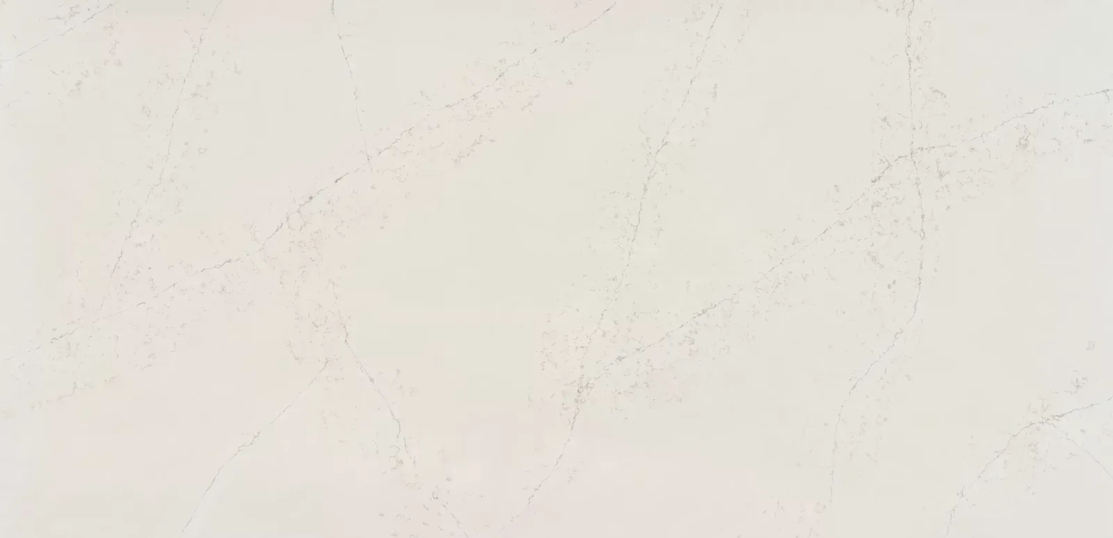 Plan de travail Silestone Siberian Frost, effet marbre blanc cassé veiné